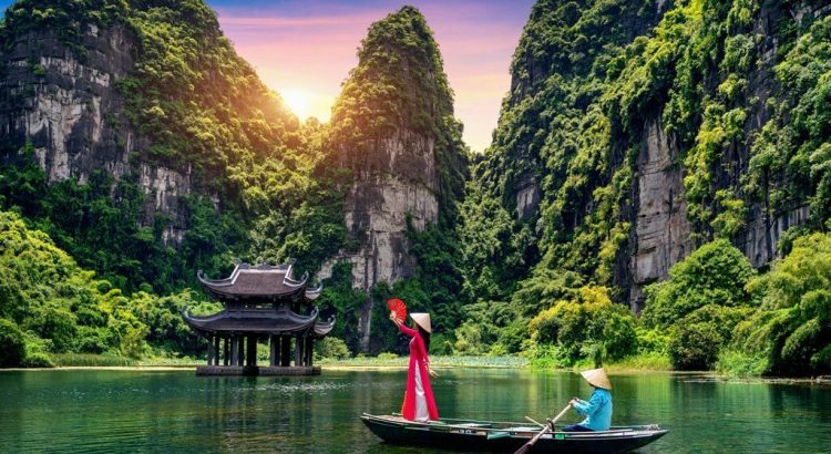 Discover the Rich Tapestry of Vietnam’s History—A Journey Through Time