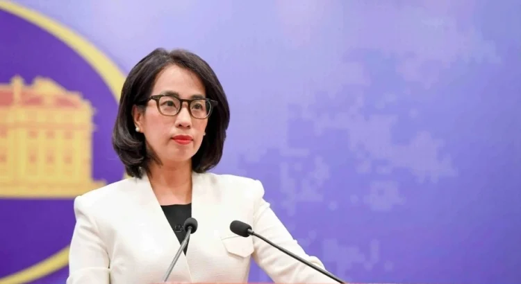 Politics and Exile : Voices of Vietnamese Dissidents Abroad